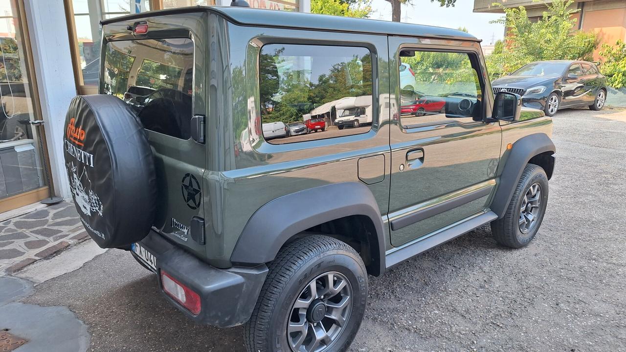 Suzuki Jimny 1.5 5MT Top