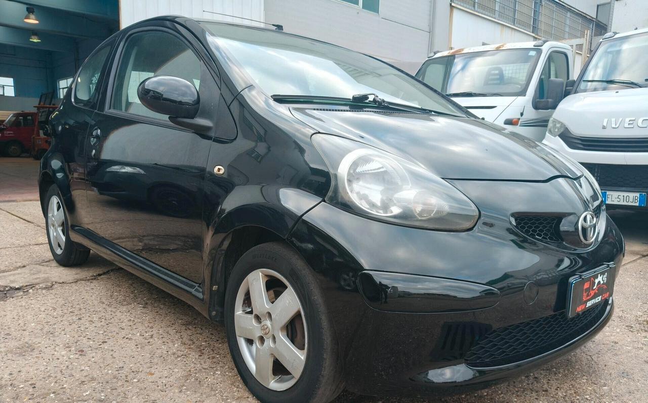 Toyota Aygo 1.0 benzina