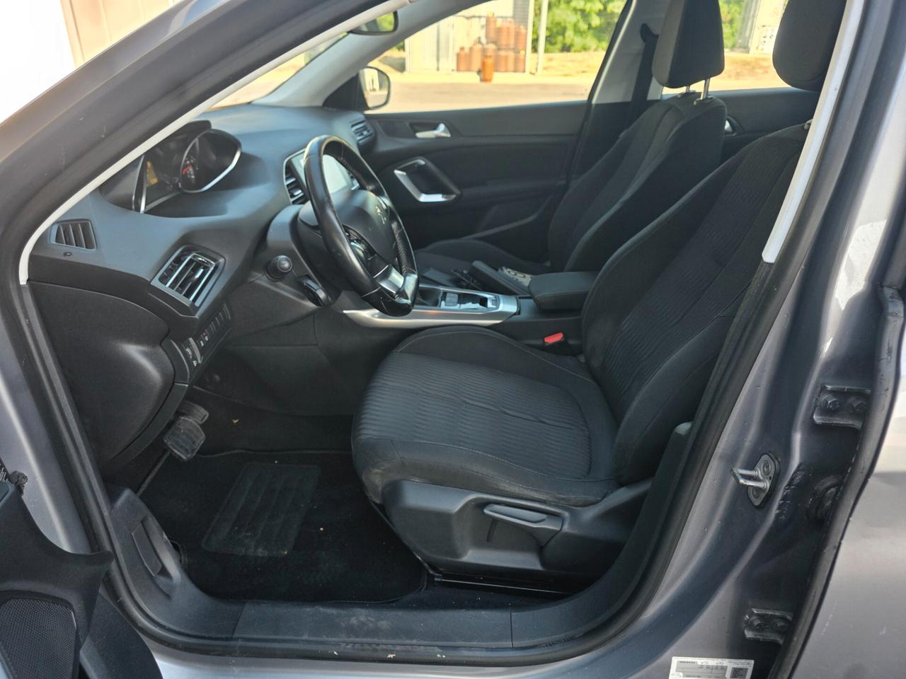 Peugeot 308 BlueHDi 120 S&S SW Business