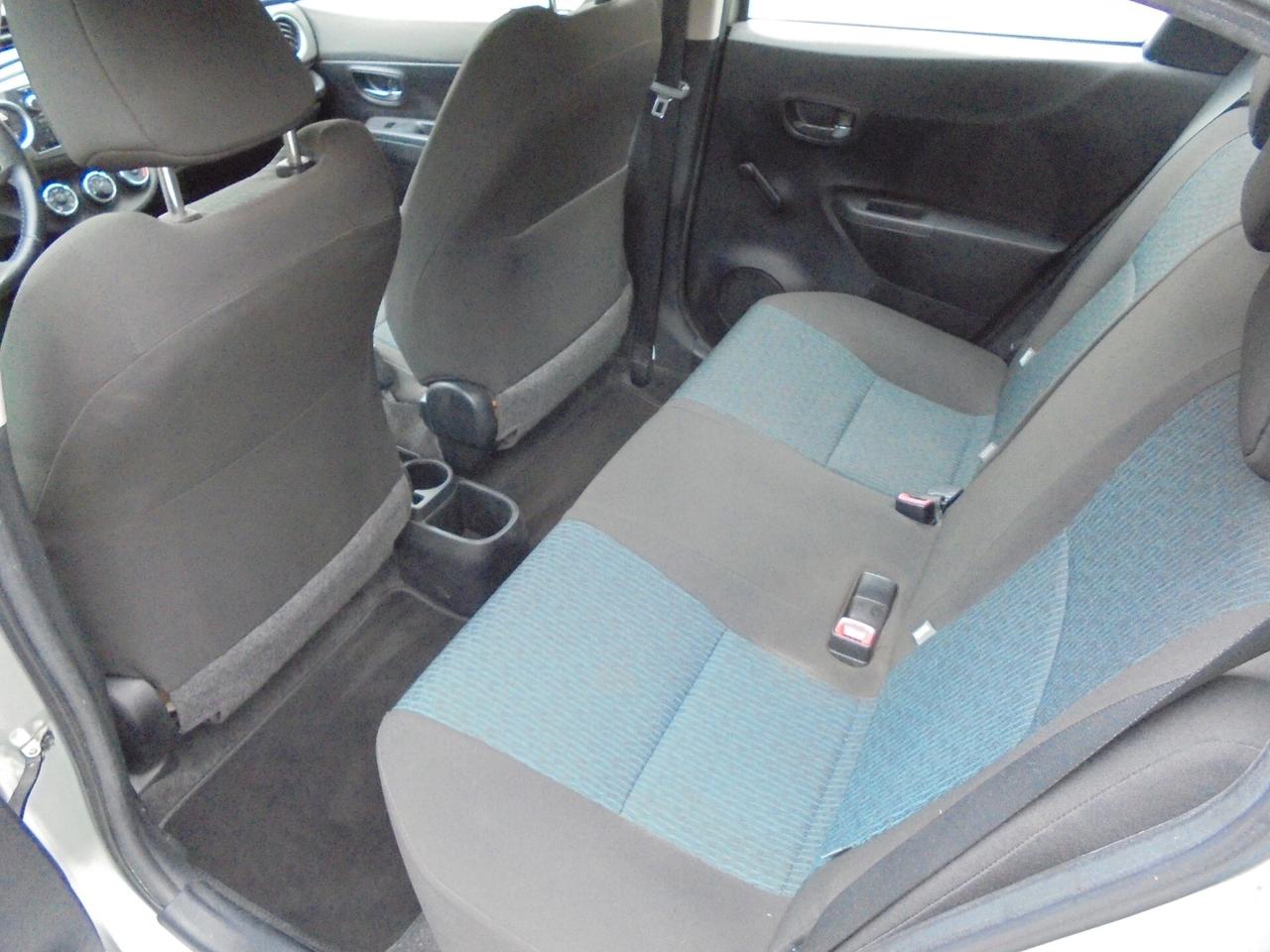 TOYOTA YARIS 1.0 VVT-i ACTIVE – UNIPROPRIETARIO-