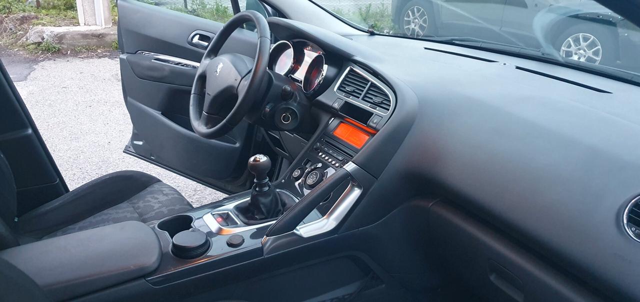 Peugeot 3008 1.6 HDi 110CV Premium