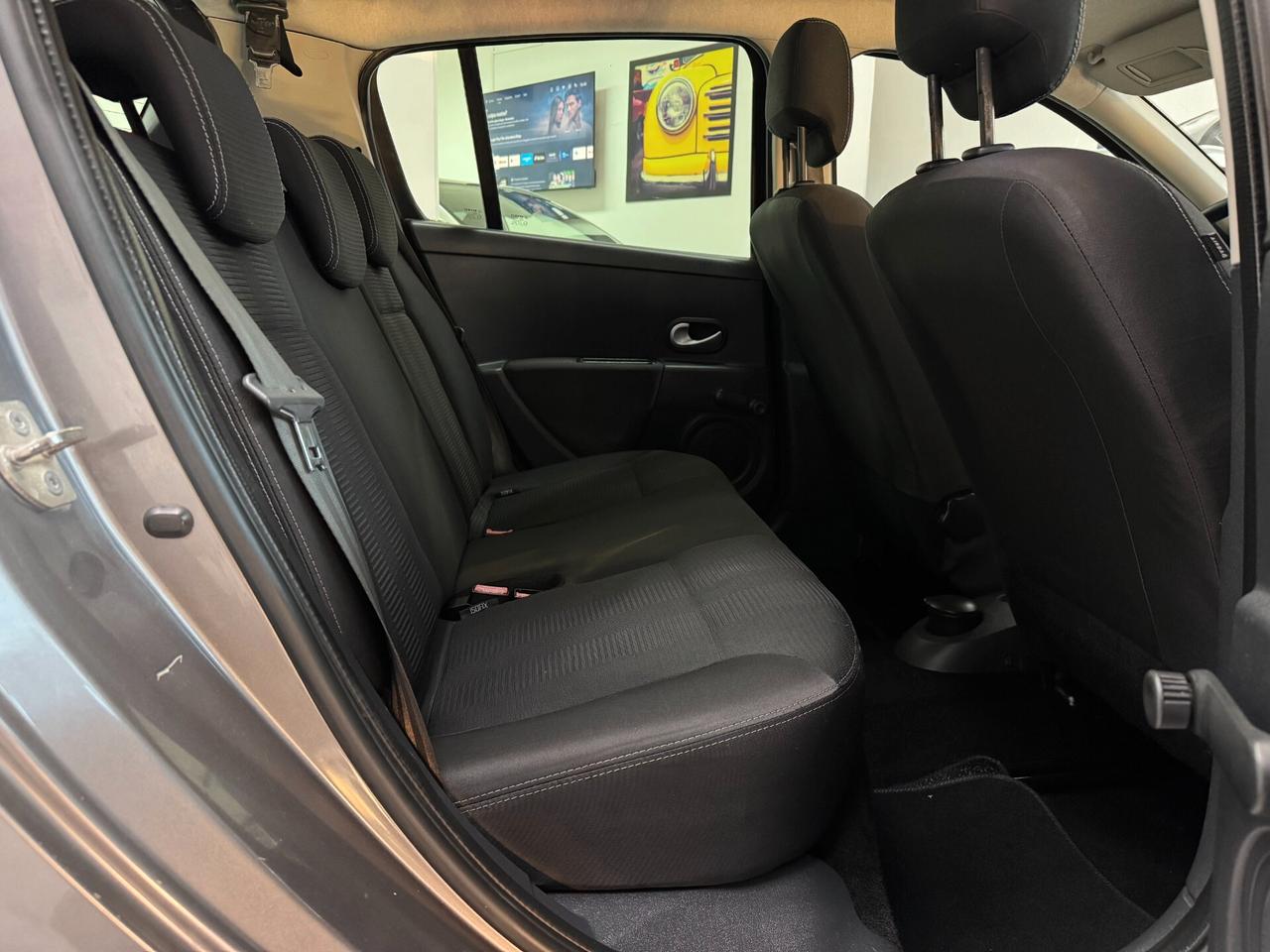 Renault Clio 1.5 dCi 75CV 5 porte / DIESEL / NEOPATENTATI /