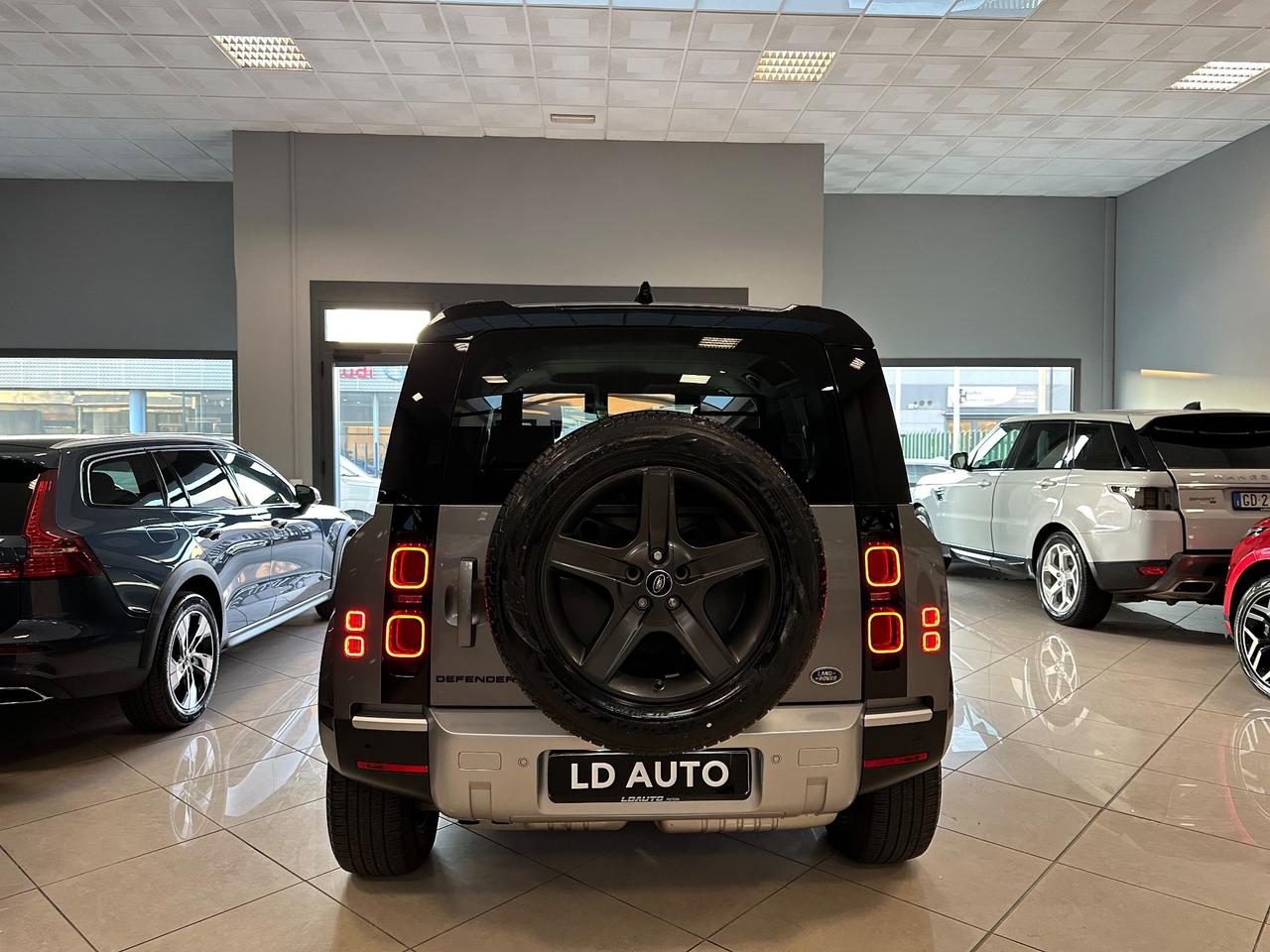 Land Rover Defender 110 3.0D I6 200 CV AWD Auto SE