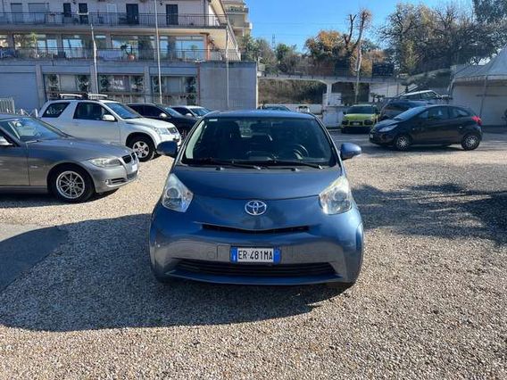 Toyota iQ 1.0 Lounge (high) cvt