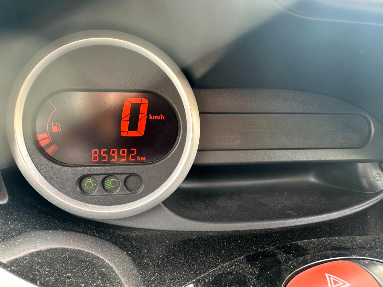 Renault Twingo uni propret, 1.2 Benz, Euro 5, si neopa, garantita