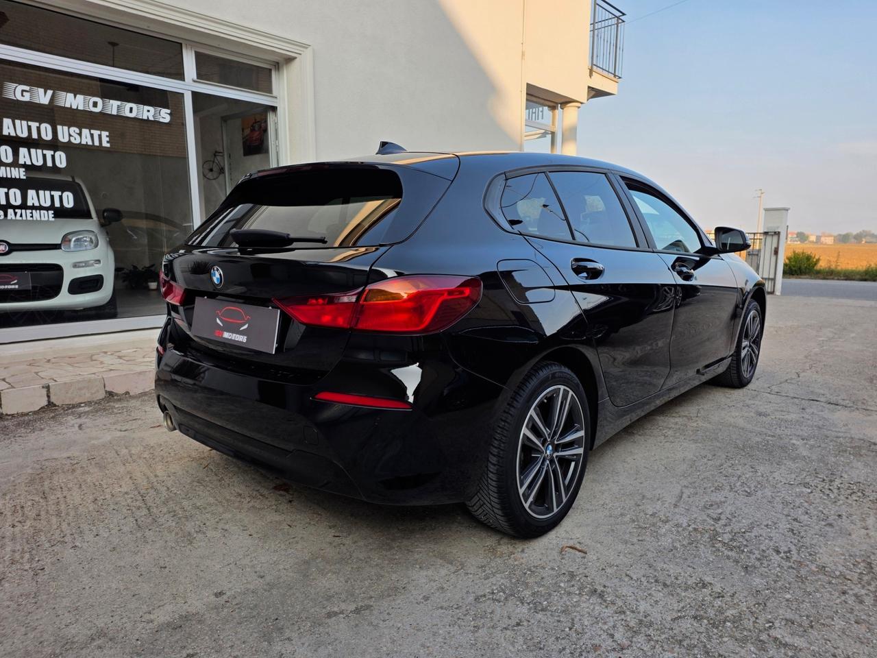 Bmw 118i 1.5 Benzina 140CV