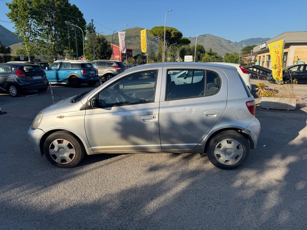 Toyota Yaris 1.0i 16V cat 5 porte