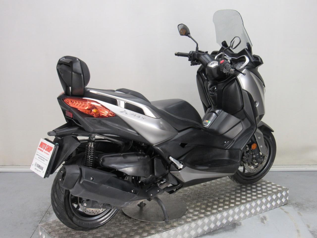 Yamaha X-Max 400 ABS
