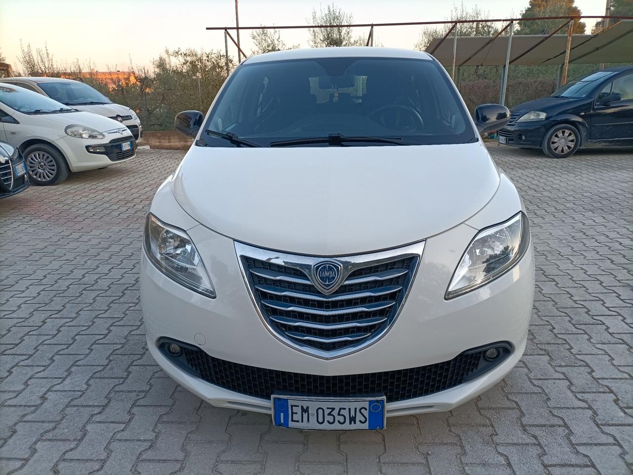 Lancia Ypsilon 1.2 69 CV 5 porte GPL Ecochic Gold