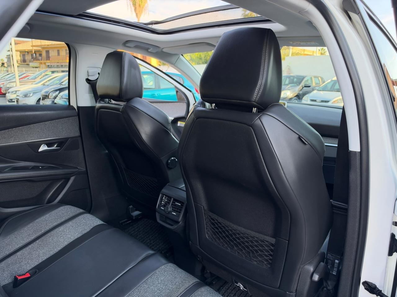 Peugeot 3008 BlueHDi 130 S&S Allure 2018