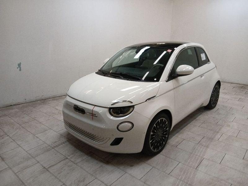 FIAT 500 500e 42 kWh La Prima