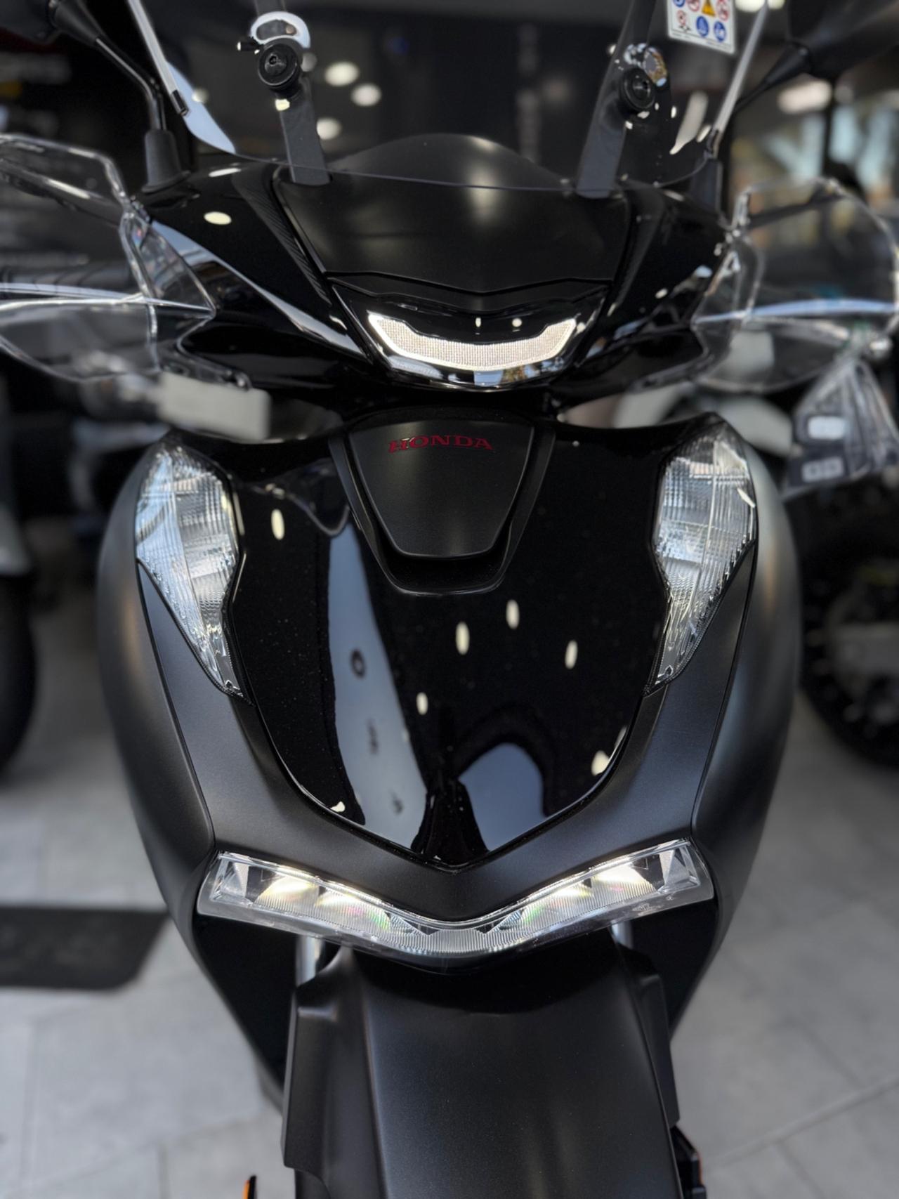 Honda SH 125 Sport NUOVO PRONTA CONSEGNA