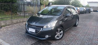 Peugeot 208 1.4 HDi neopatentati