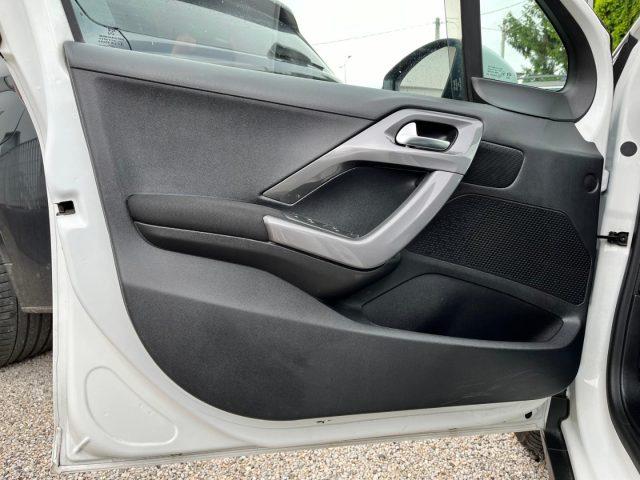 PEUGEOT 2008 1.2 PureTech 82 Active