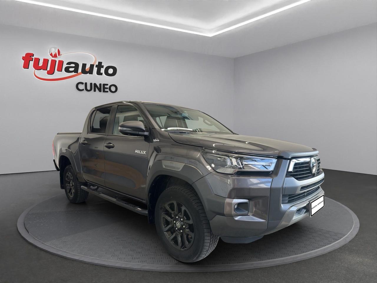 Toyota Hilux 2.8 d double cab Invincible 4wd auto