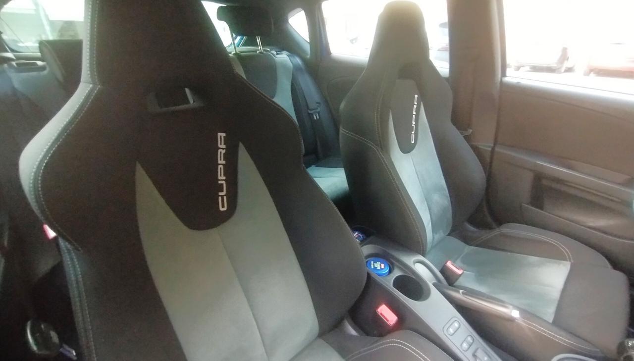 Seat Leon 2.0 TSI Cupra R