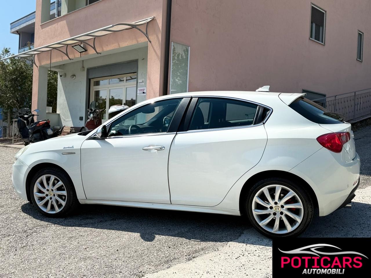 Alfa Romeo Giulietta 2.0 JTDm-2 140 CV Distinctive