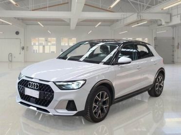 AUDI A1 citycarver 30 TFSI Admired