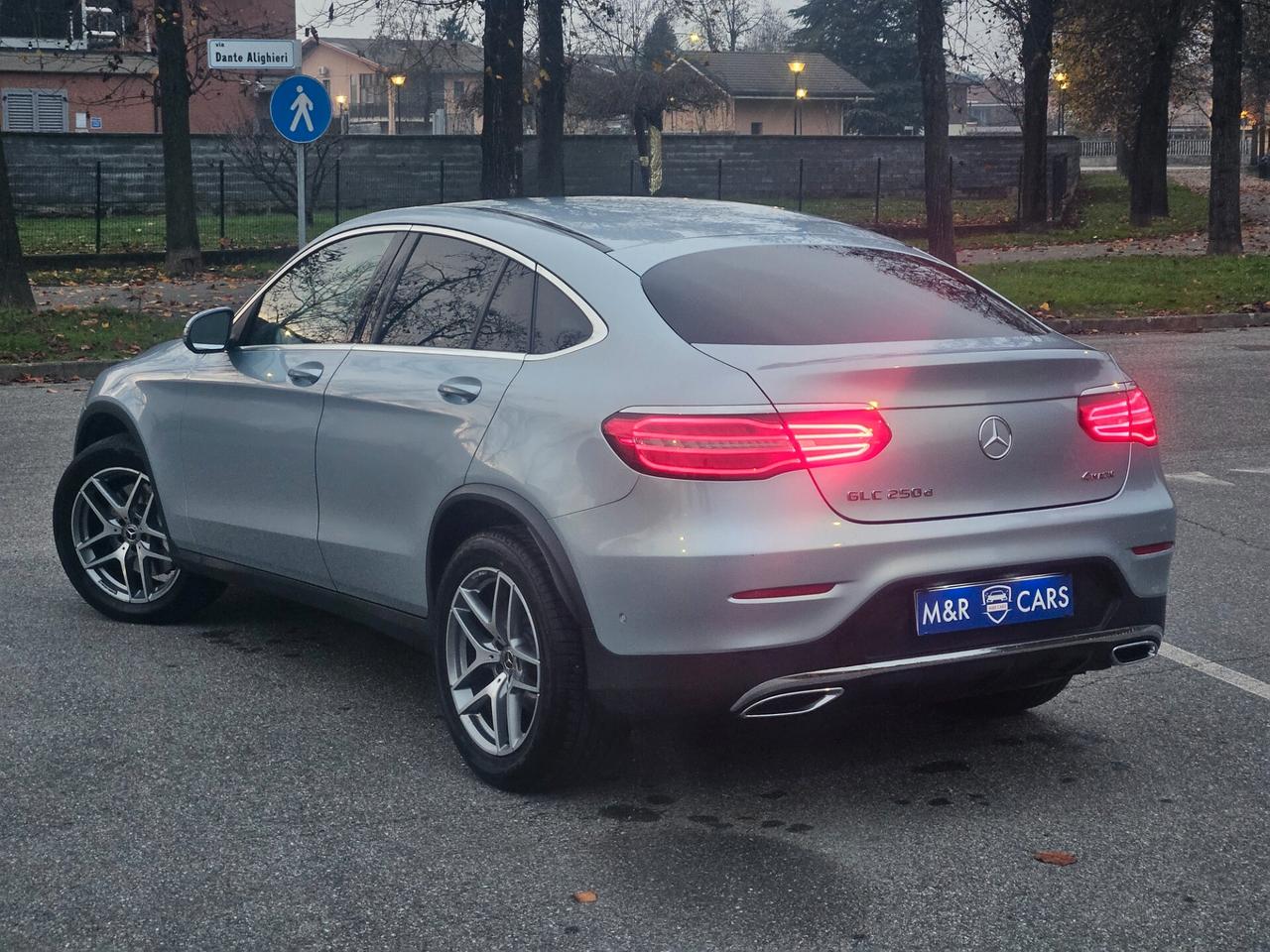 Mercedes-benz GLC 250 Coupe PAK AMG FULL OPTIONAL