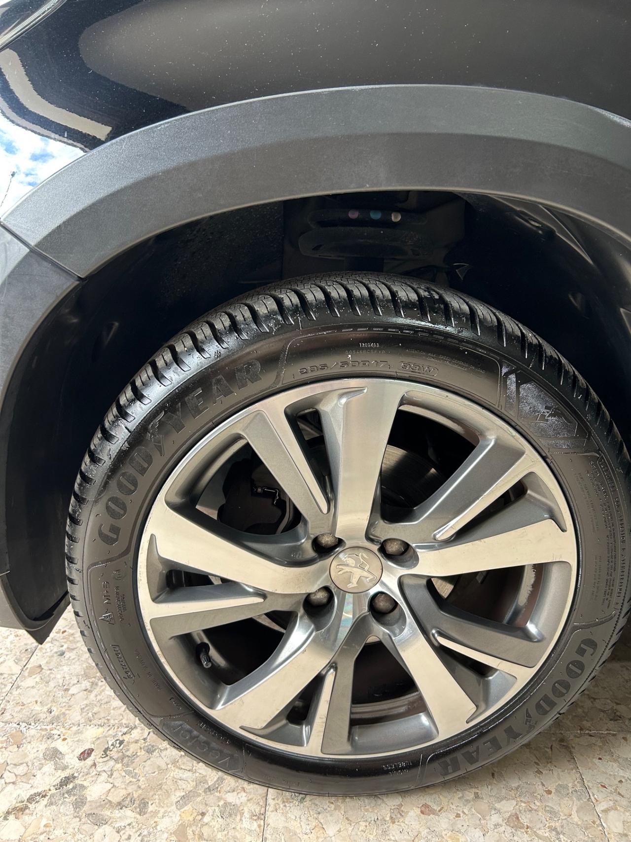 Peugeot 2008 PureTech Turbo 110 S&S Allure