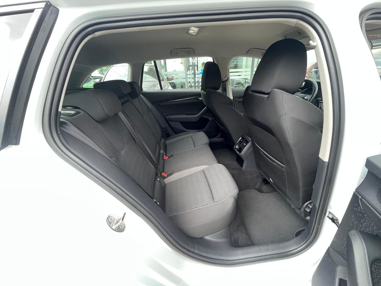 Skoda Octavia 2.0 TDI EVO SCR 150 CV DSG Wagon Executive