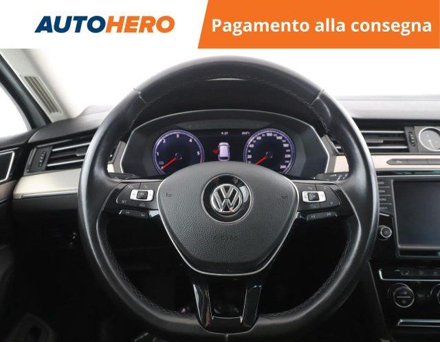 VOLKSWAGEN Passat Variant 2.0 TDI DSG Executive BlueMotion Tech.