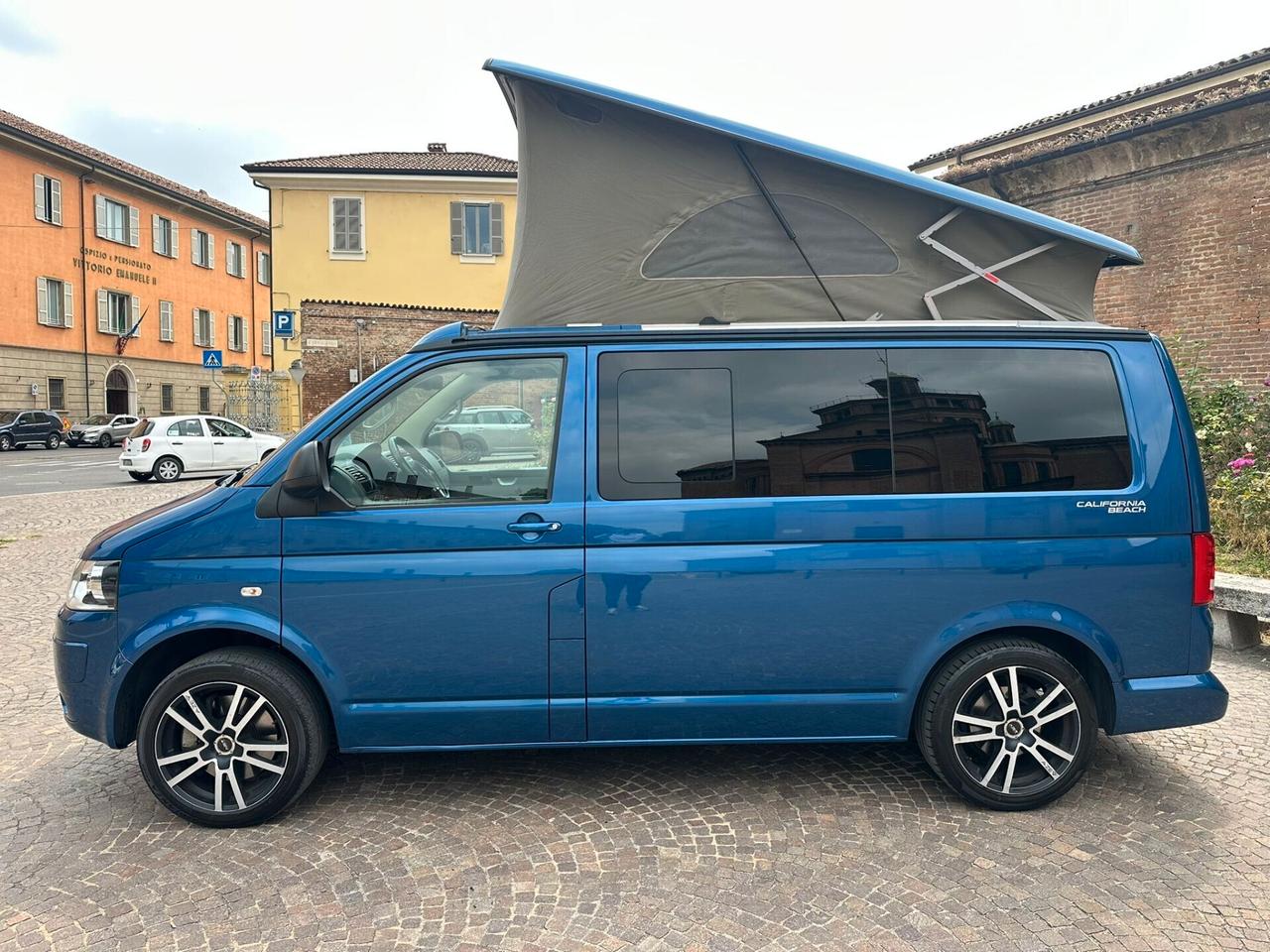 Volkswagen T5 California Beach 2.0 BiTDI 180CV PL