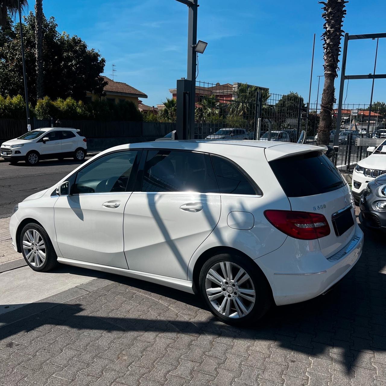 Mercedes-benz B 200 CDI Premium
