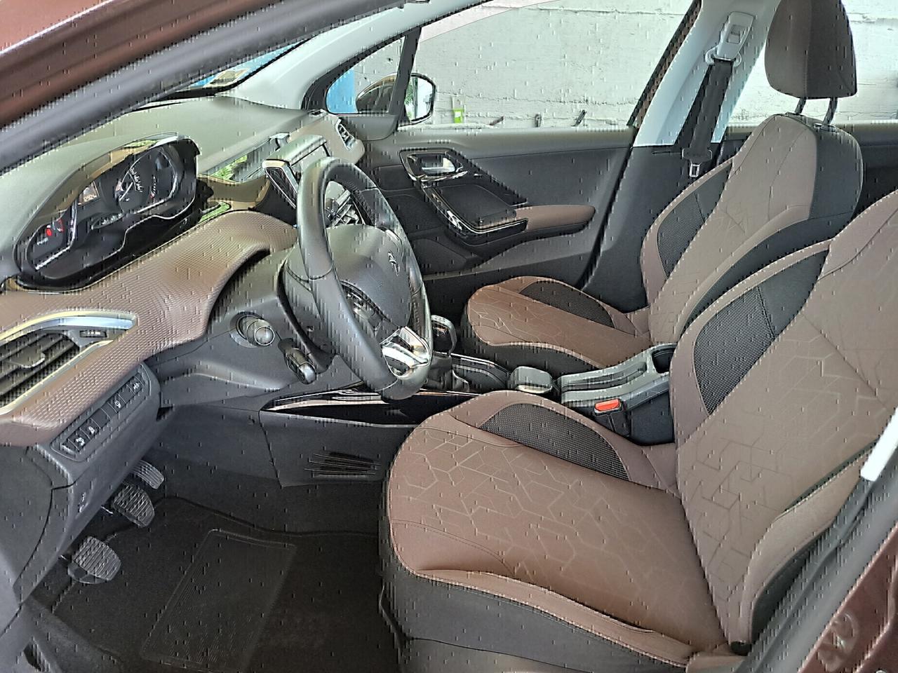 Peugeot 2008 1.2 Benzina PureTech 82Cv Allure