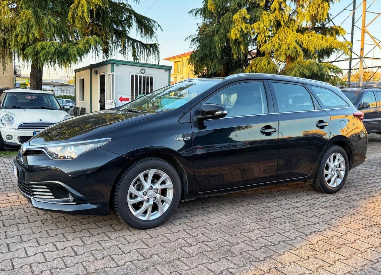 Toyota Auris Touring Sports 1.8 Hybrid OK NEOPATENTATI