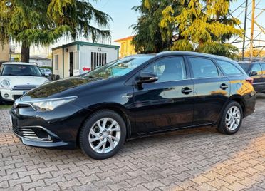 Toyota Auris Touring Sports 1.8 Hybrid OK NEOPATENTATI