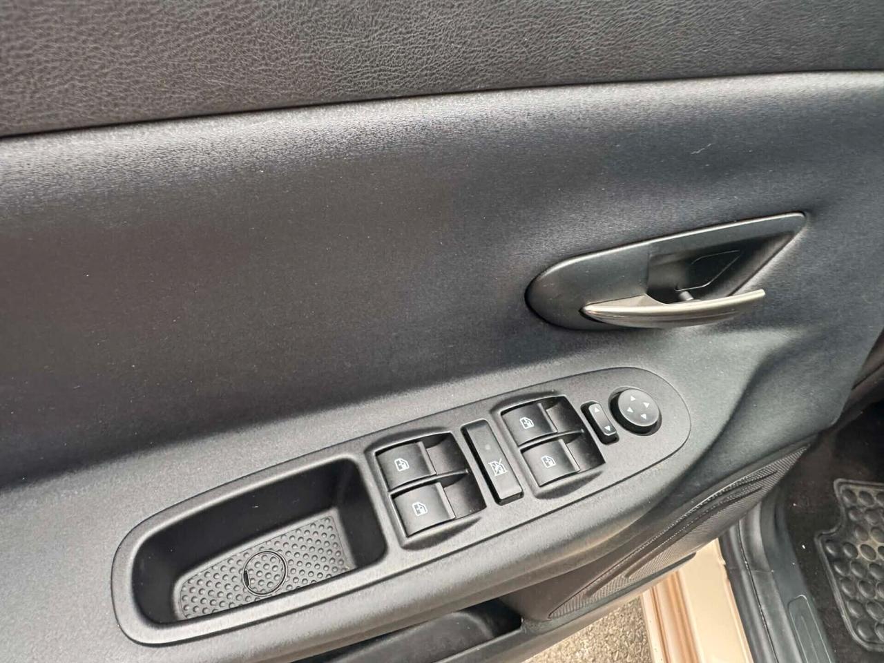 Lancia Ypsilon 1.2 Benzina Anno 2018 51 KW