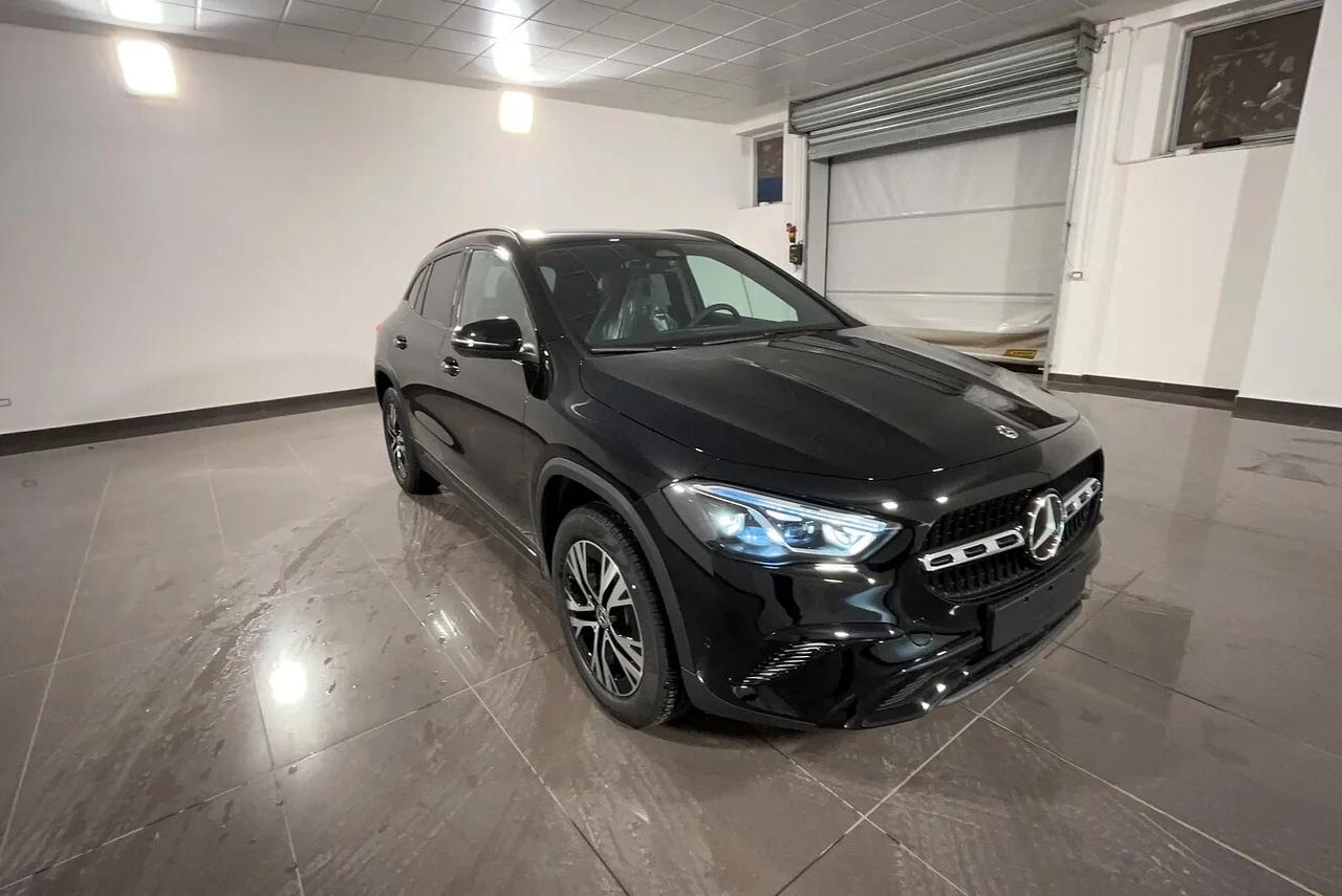 Mercedes-benz GLA 200 180 d Automatic Advanced