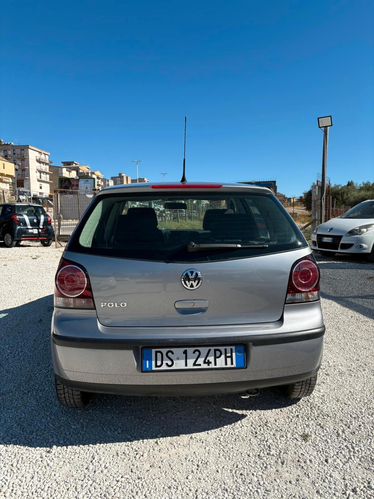 Volkswagen Polo 1.2/70CV 12V 5p. United