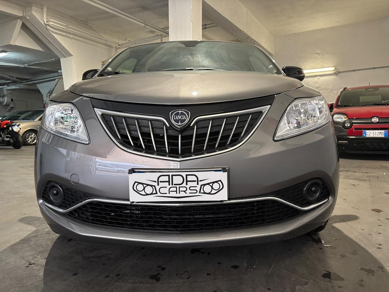 Lancia Ypsilon 1.0 HYBRID