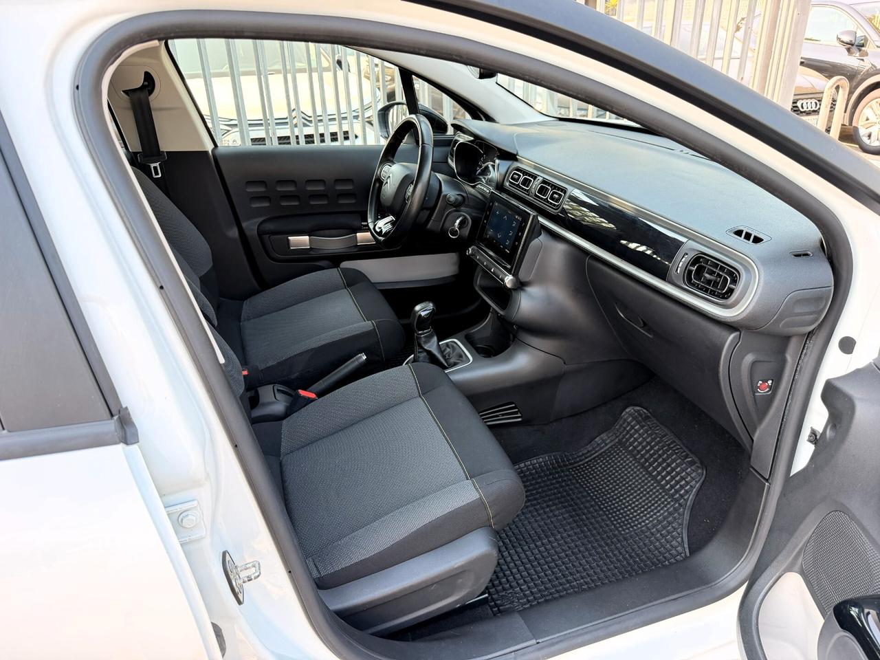 Citroen C3 PureTech 83 S&S Shine