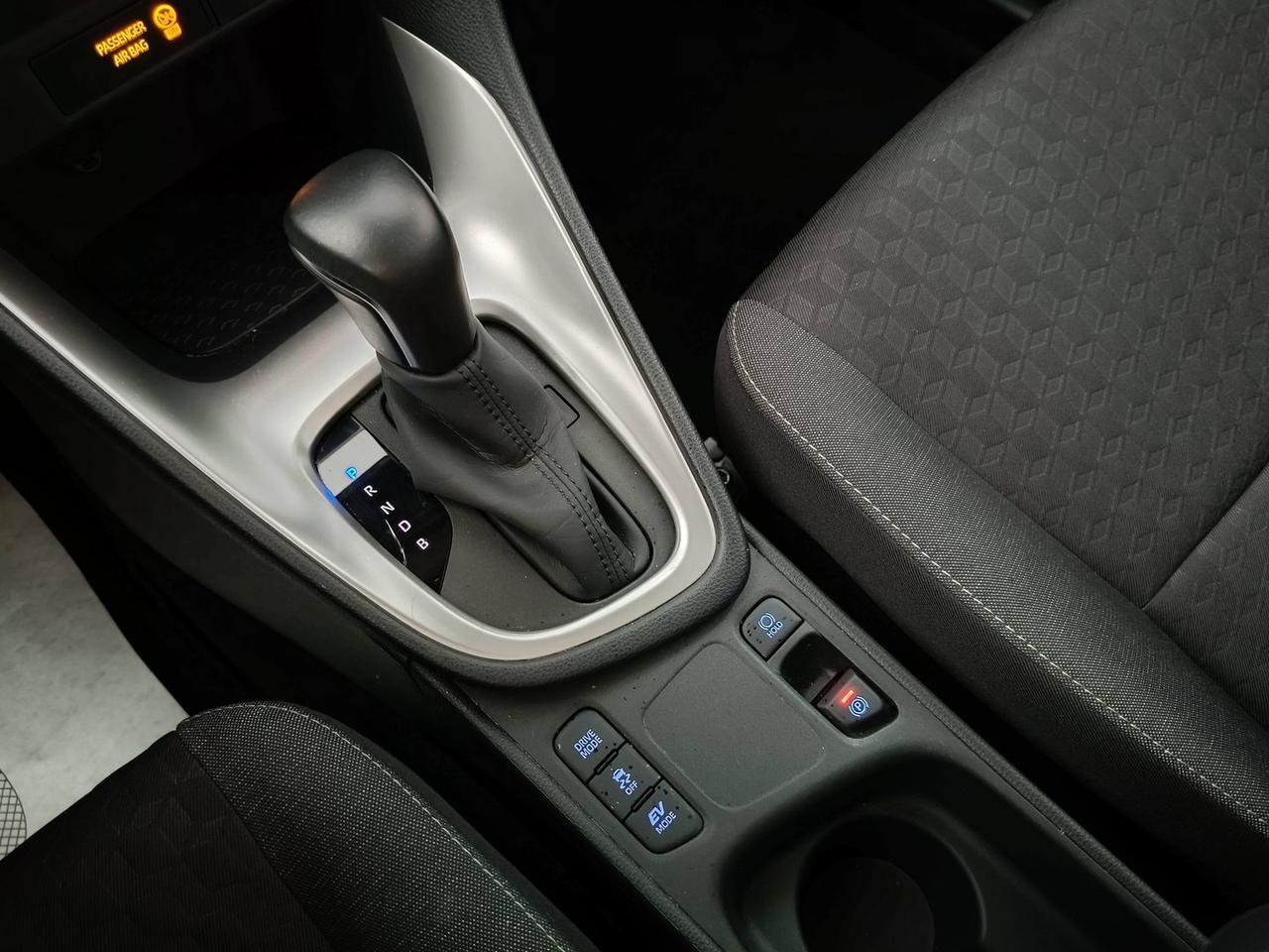 TOYOTA Yaris IV 2020 - Yaris 1.5h Trend