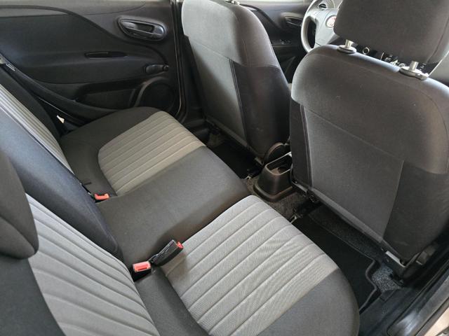 FIAT Punto 1.3 MJT II S&S 95 CV 5 porte Street