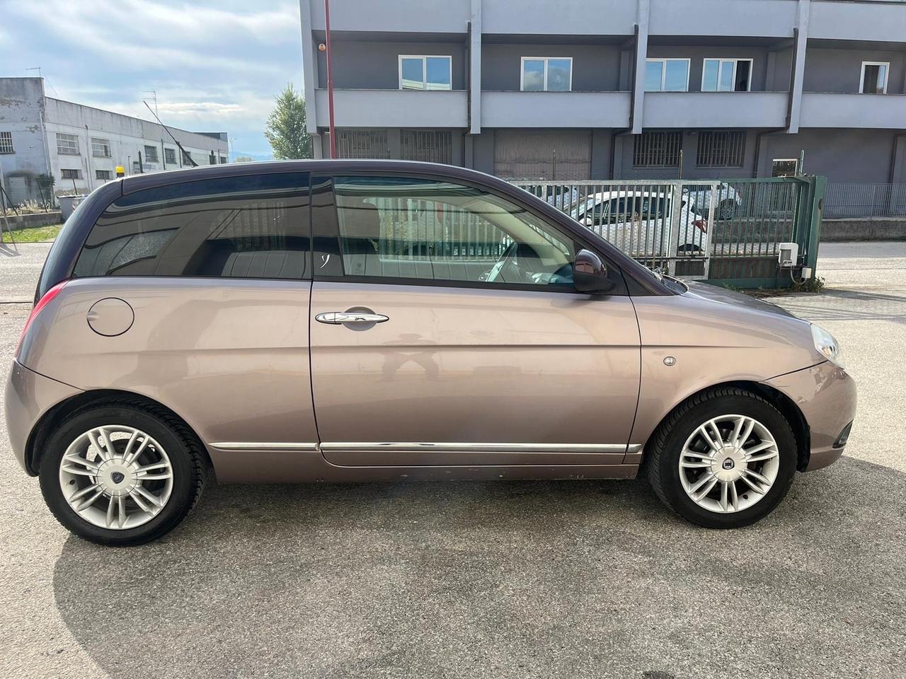 Lancia Ypsilon 1.2 Versus GPL 151000 km