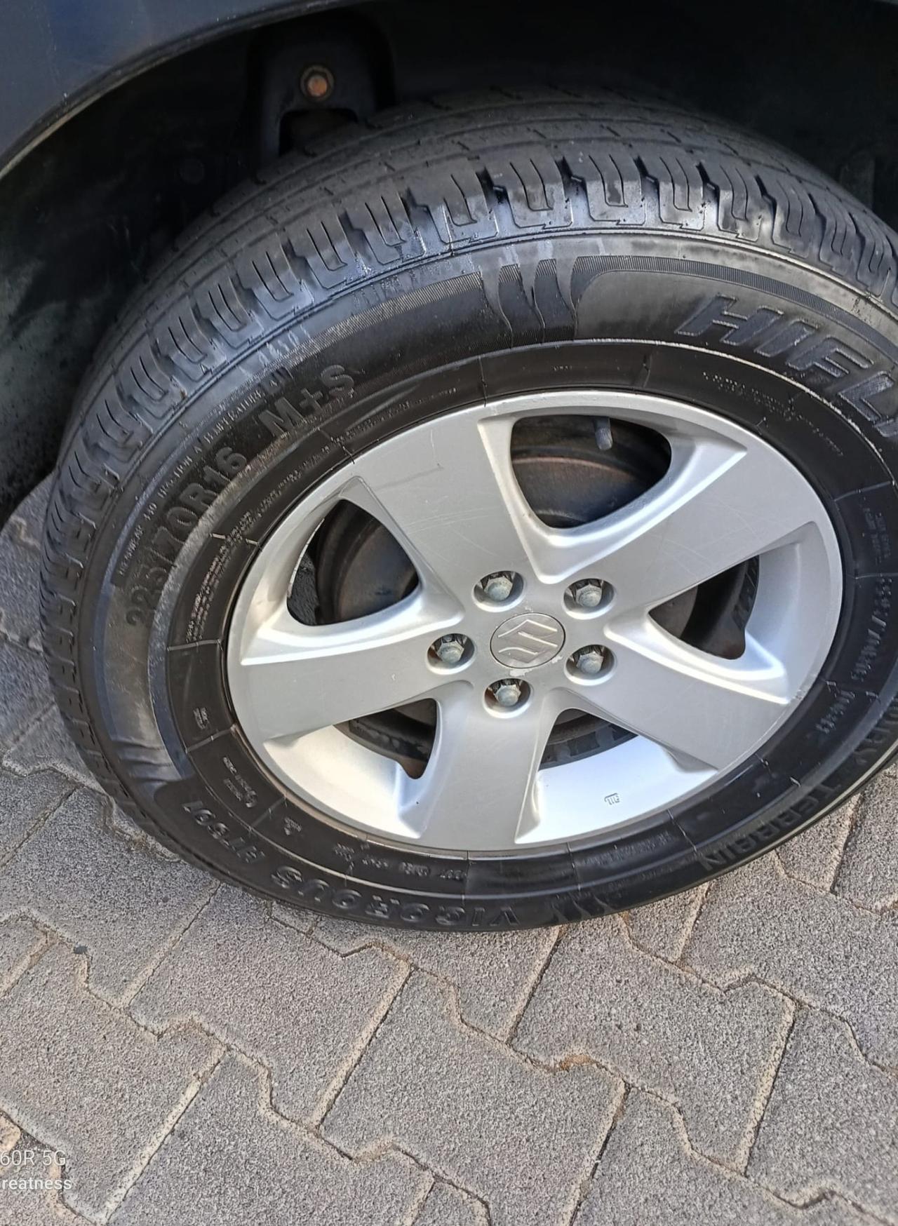 Suzuki Grand Vitara 1.9 DDiS 5 porte