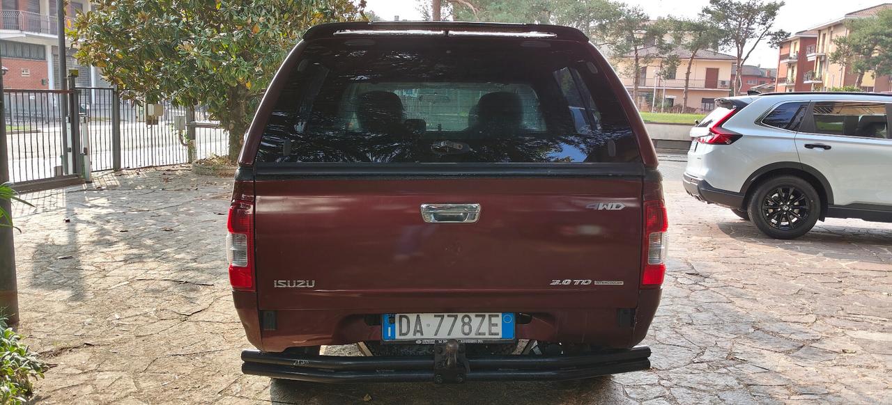Isuzu D-Max 3.0 TD 4WD Aut e Gancio PICK UP