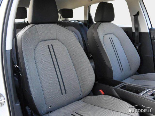 SEAT Leon Sportstourer 1.5 TGI DSG Business FULL LED, Navi