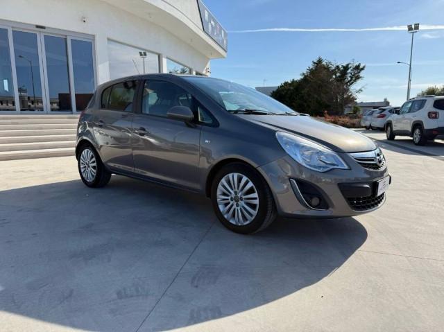 Opel Corsa 1.2 Club 85cv 5p