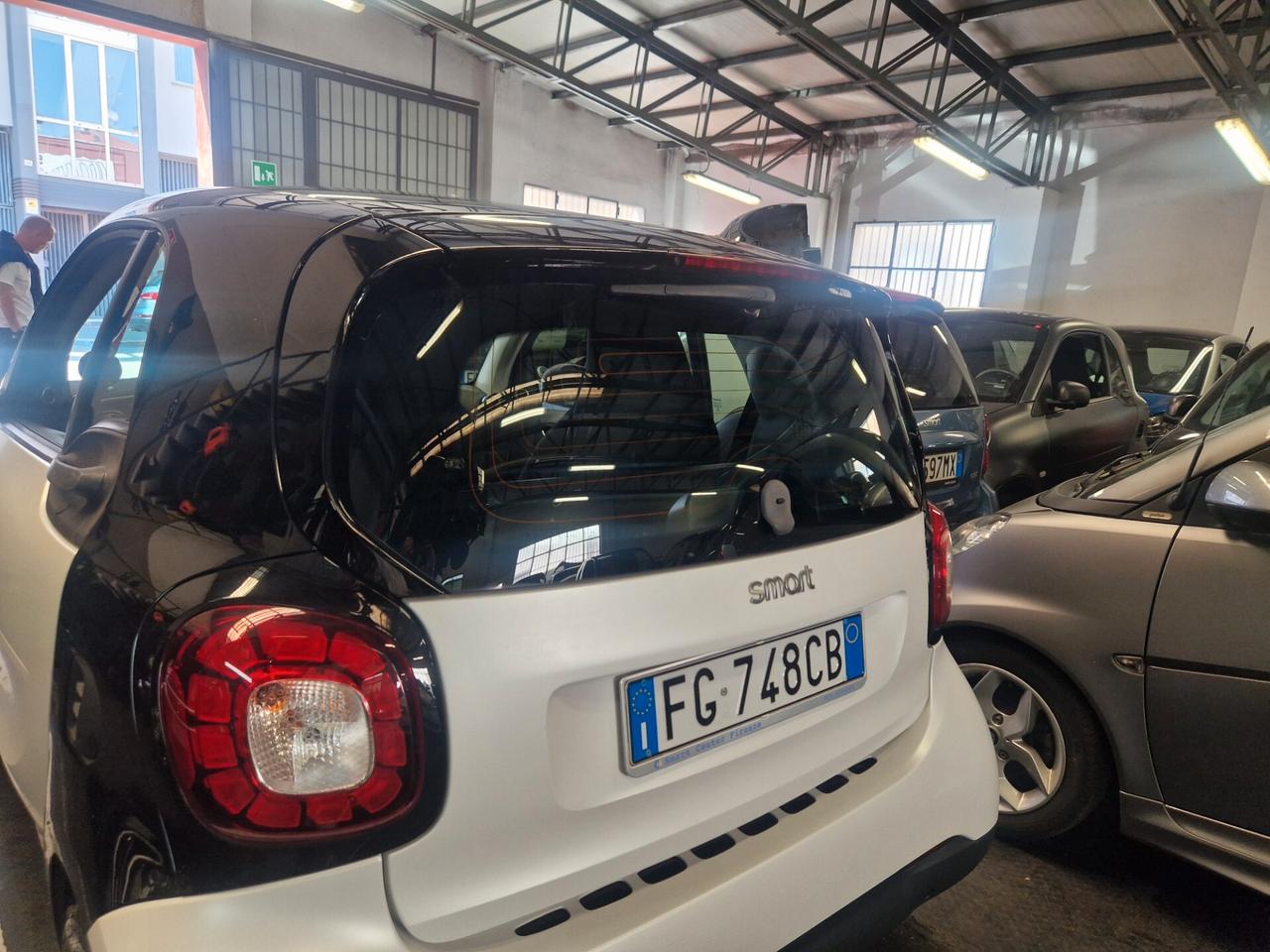 Smart 18th White matt solo 65000km full garanzia full led