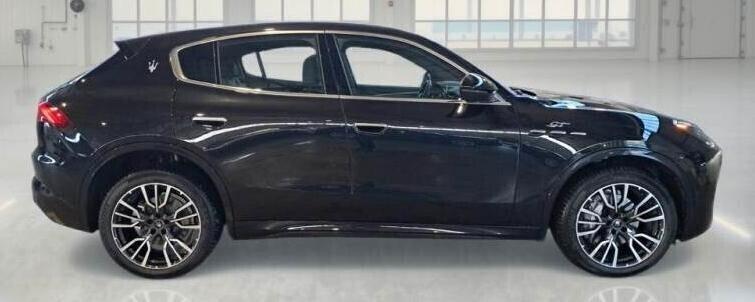 Maserati Grecale MHEV 300 CV AWD GT