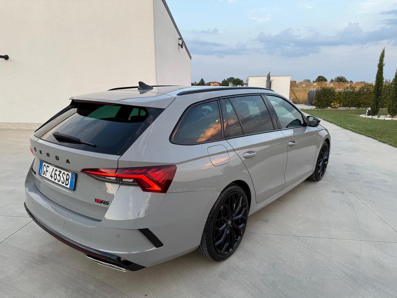 Skoda Octavia 2.0 TDI EVO SCR 200 CV DSG 4x4 Wagon RS