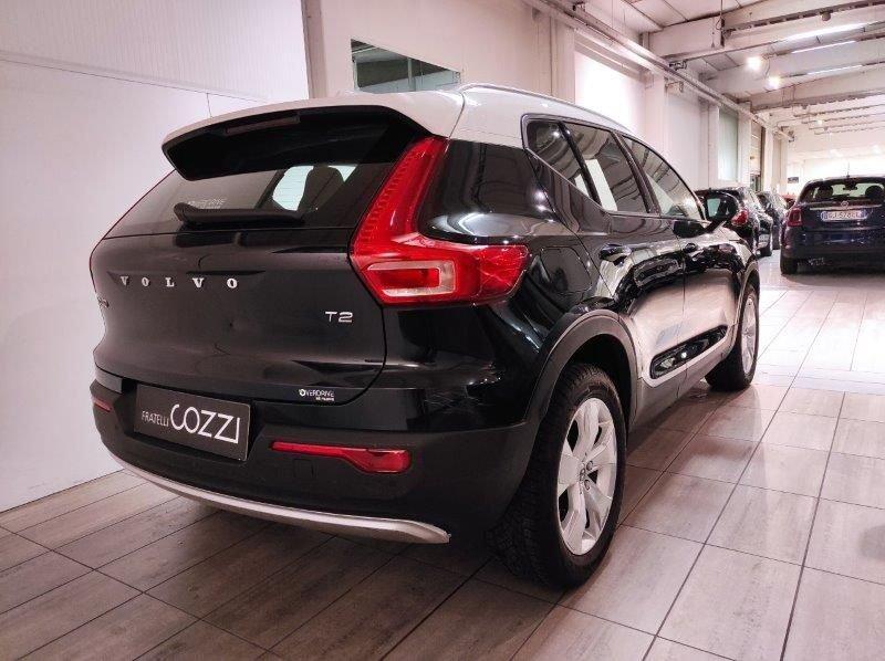 Volvo XC40 (2017-->) T2 Momentum