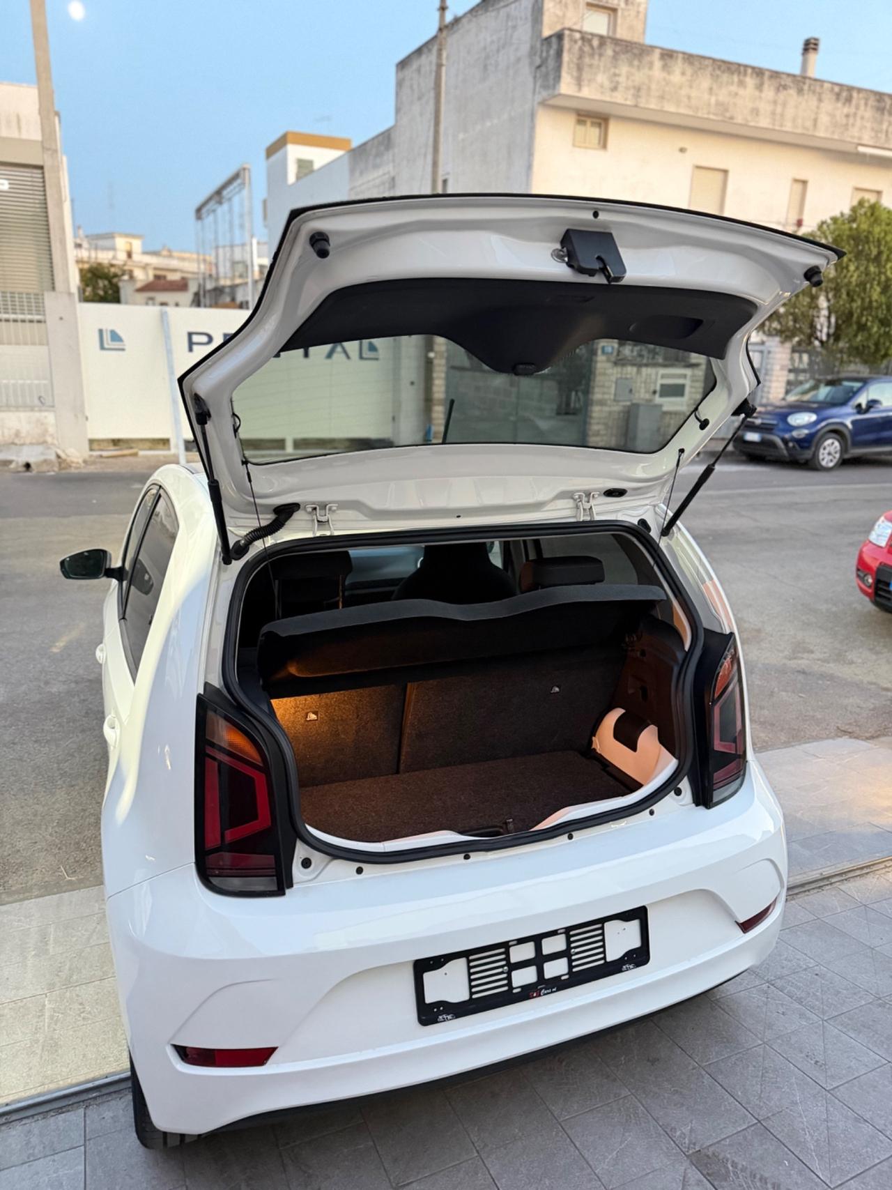 Volkswagen up! 1.0 75 cv 5p.-2018/LED/PANO/LEGA