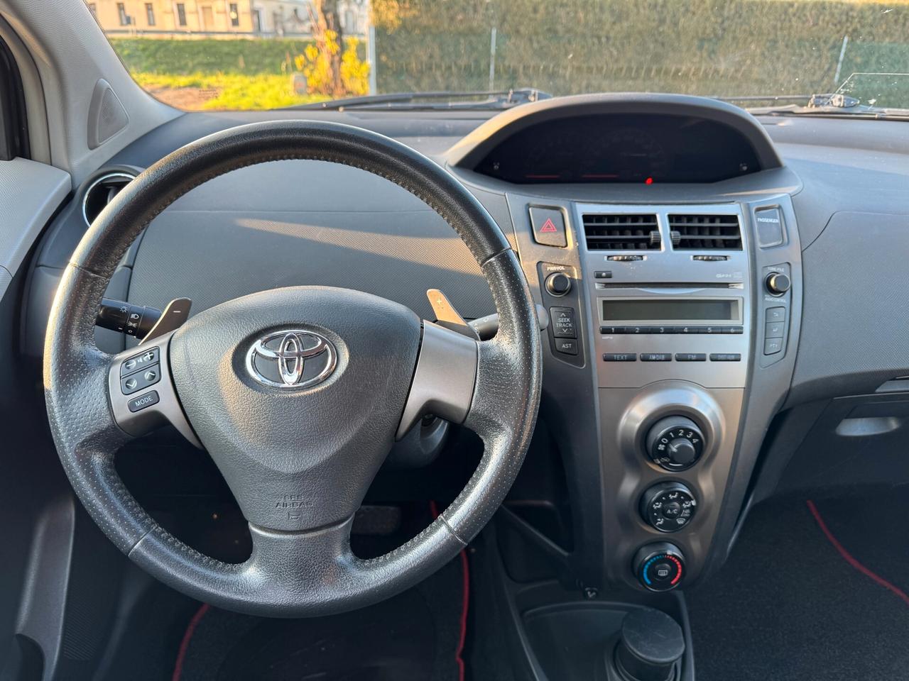 Toyota Yaris 1.3 5 porte M-MT Sol