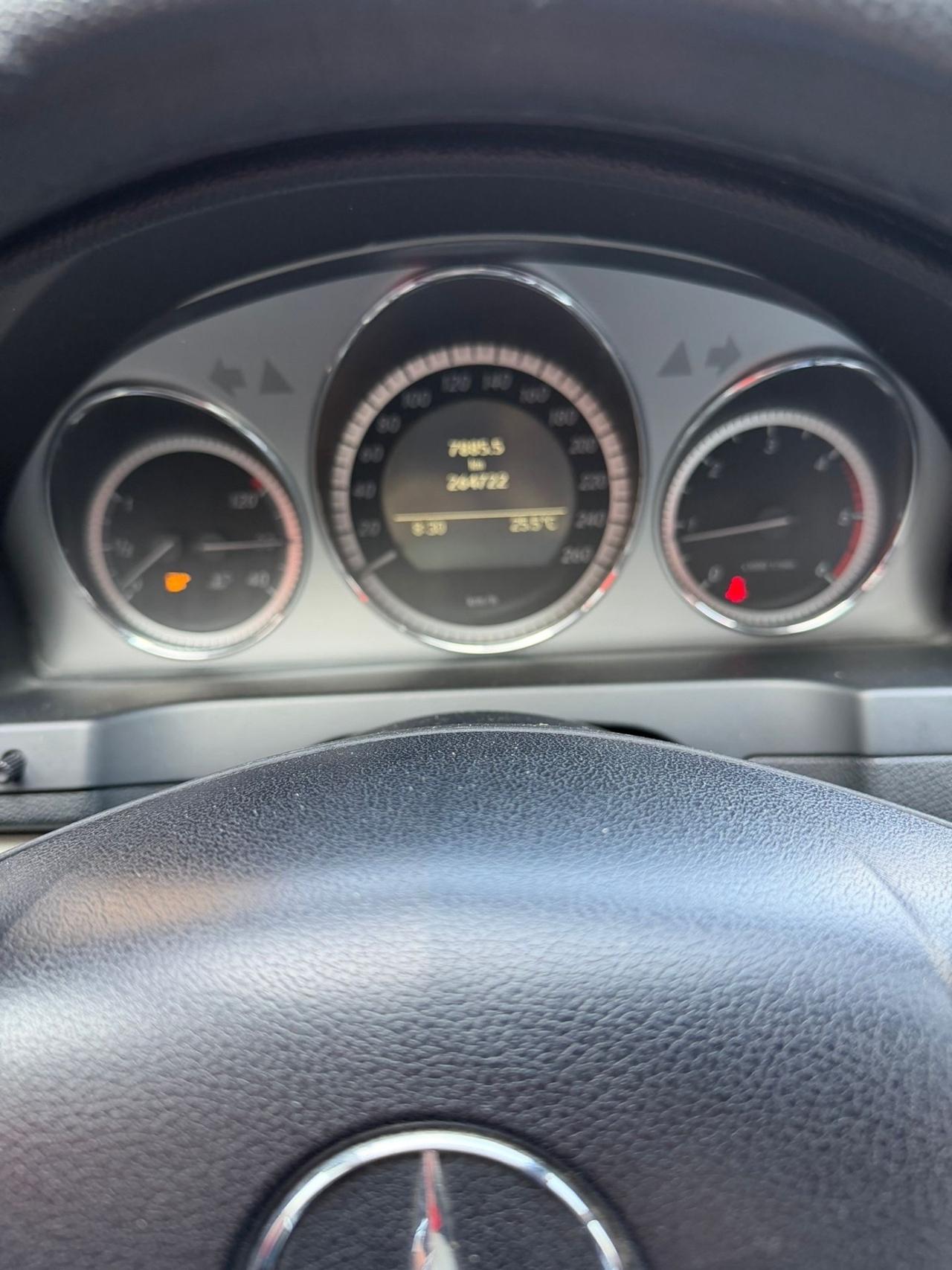 Mercedes-benz C 220 200 CDI BlueEFFICIENCY Avantgarde